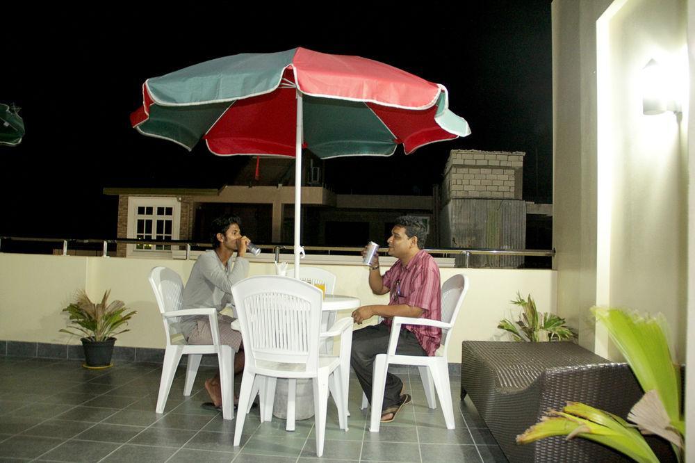 Demal Orchid Hotel Hulhumale Exterior photo